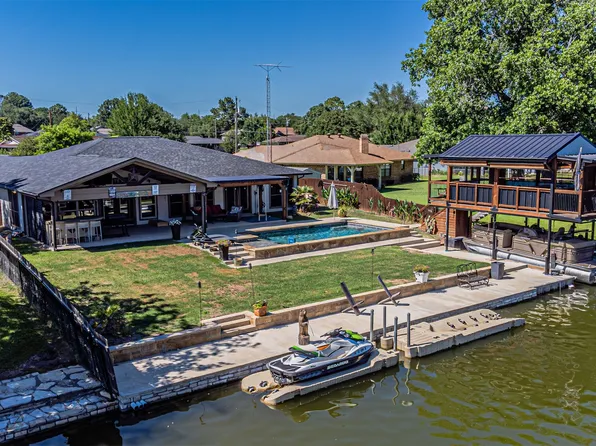 3801 Quail Run, Granbury, TX 76049
