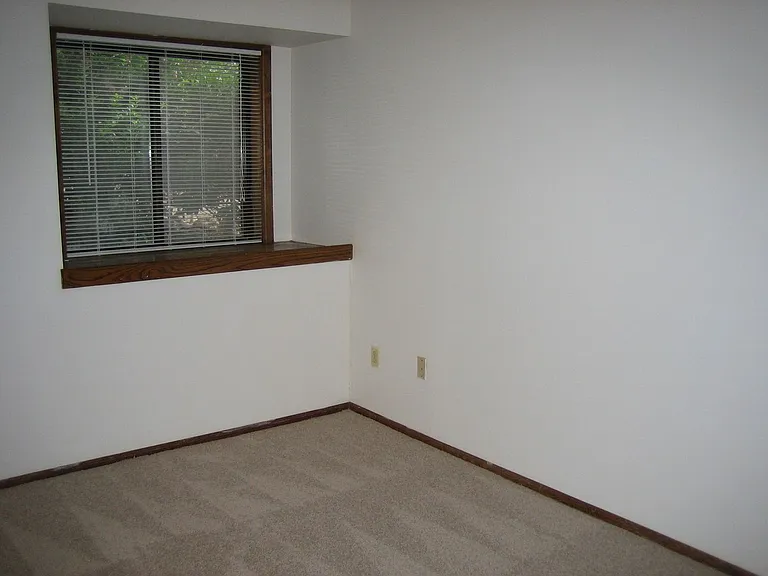 1919 Centennial Dr — Photo 8