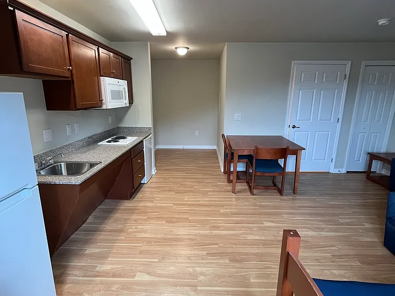 165-169 Barclay St #602 — Photo 4