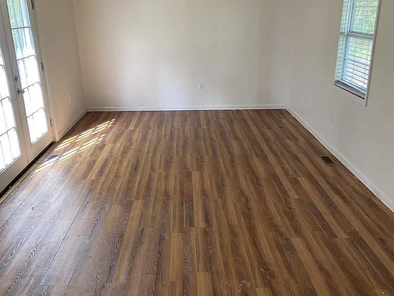 2550 Loch Laurel Rd — Photo 9