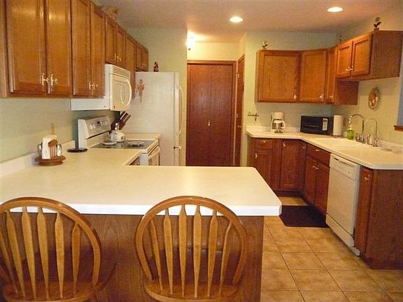 Abundance of Counter and Prep Space