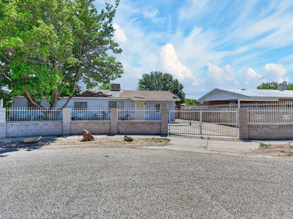 307 Los Pinos Rd, Bernalillo, NM 87004
