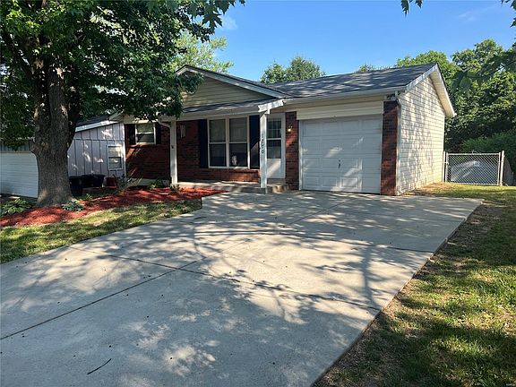 3rd image of 1770 Williamsburg Dr