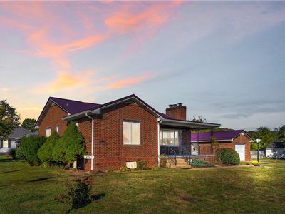 222 Mahony Ave, Ellwood City, PA, 16117