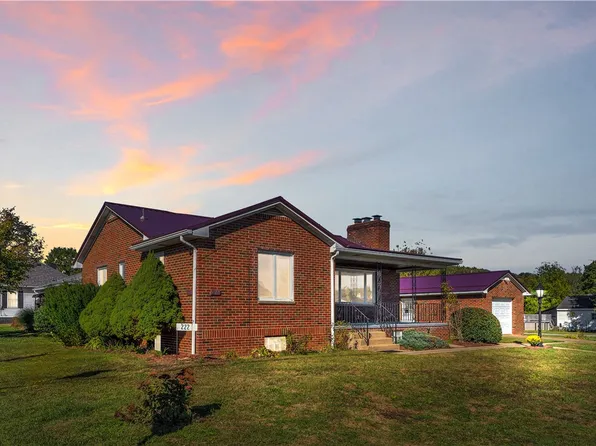 222 Mahony Ave, Ellwood City, PA 16117