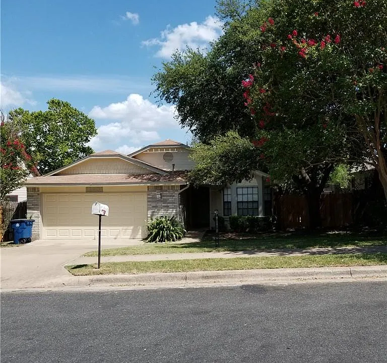 11601 Hidden Quail Dr