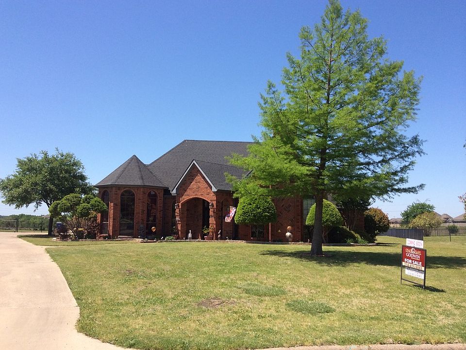 1st image of 5023 Heritage Cir