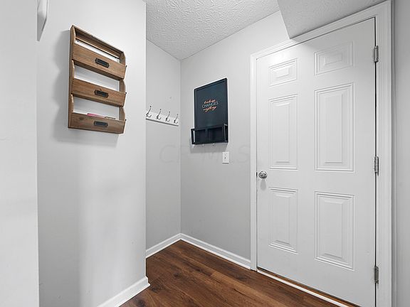 5th image of 1616 Roscommon Dr
