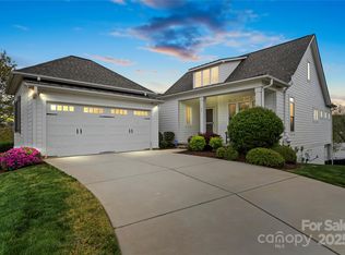 140 Sisters Cove Ct, Mooresville, NC 28117