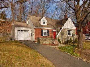 21 Shenandoah Pl, Morristown, NJ 07960