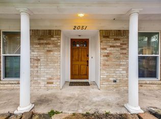 2051 Parkdale Dr, Kingwood, TX 77339