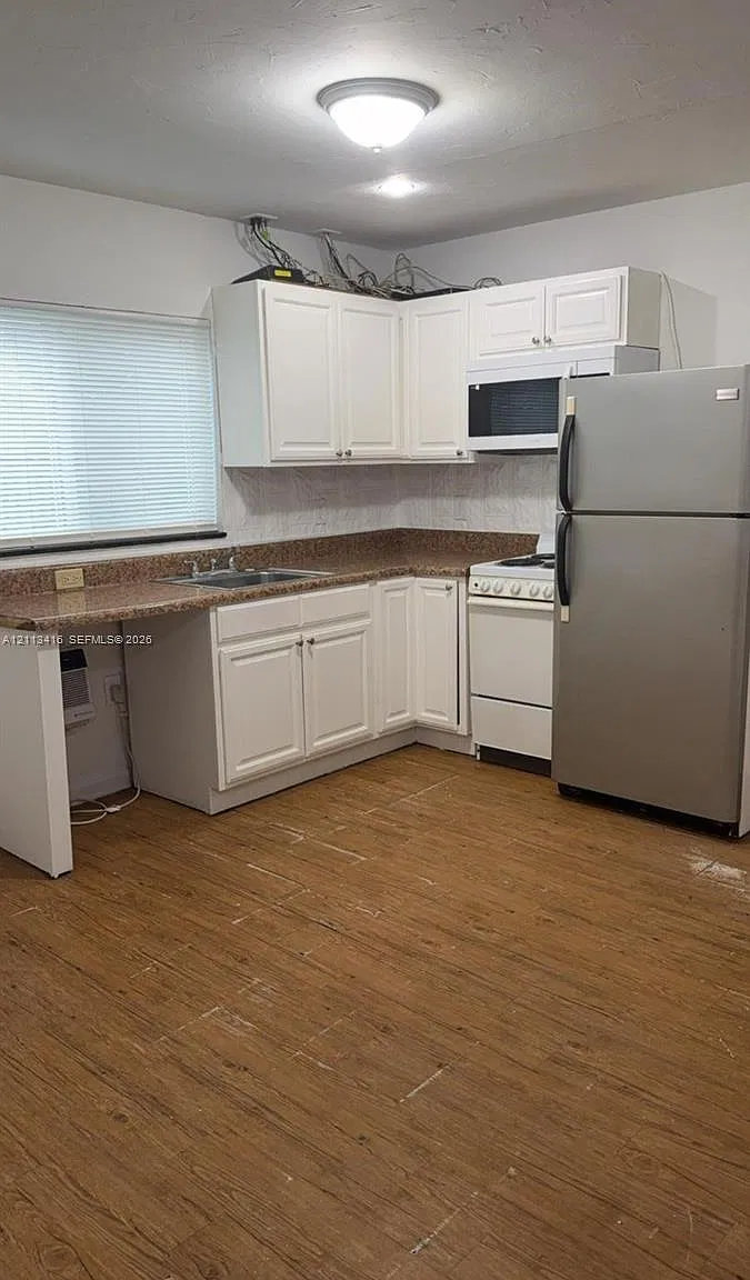 Hollywood Pines Third Ame — Photo 4