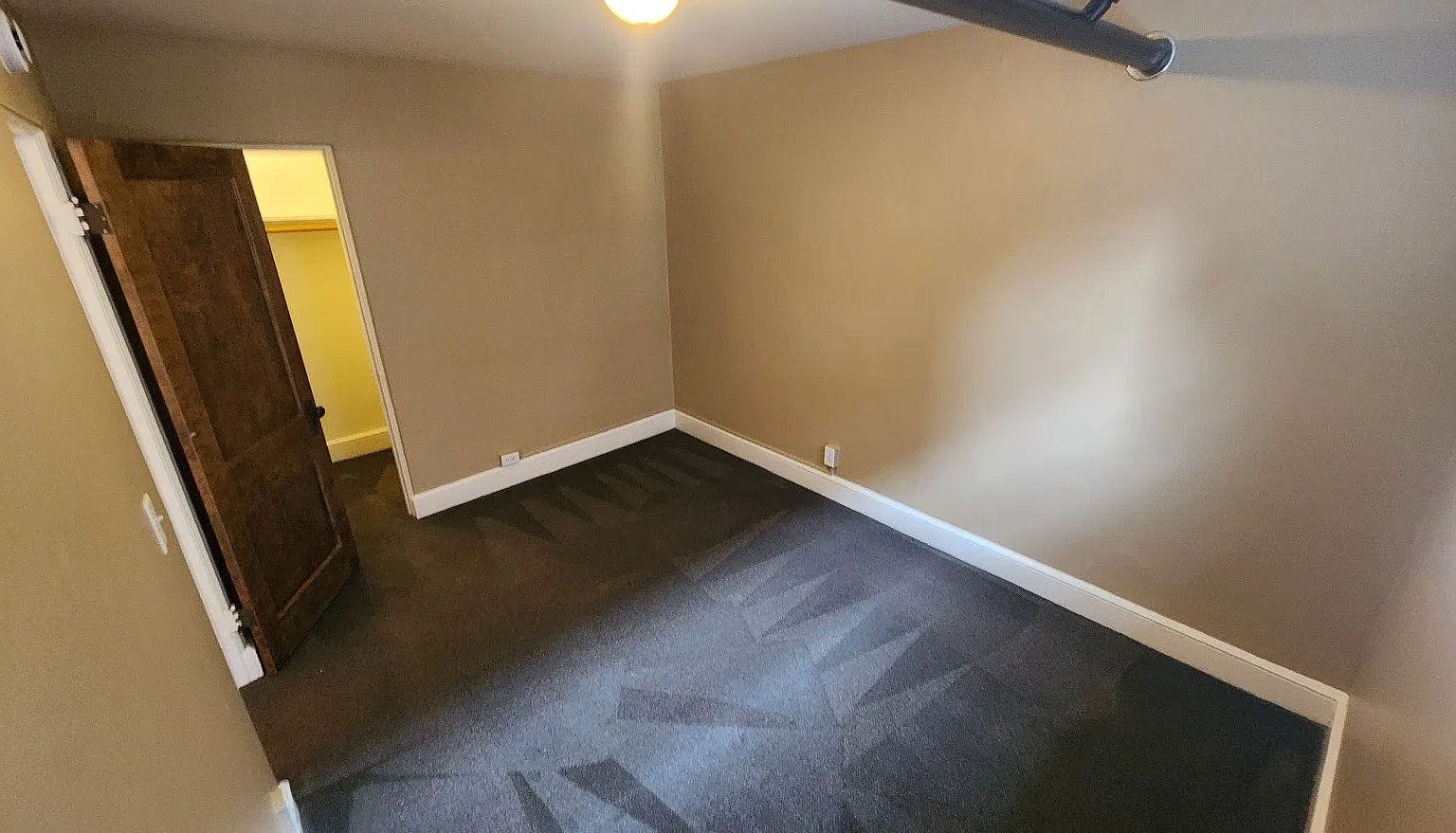1 bed, $1,095 — Photo 2