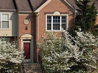 45600 Whitcomb Sq, Sterling, VA 20166