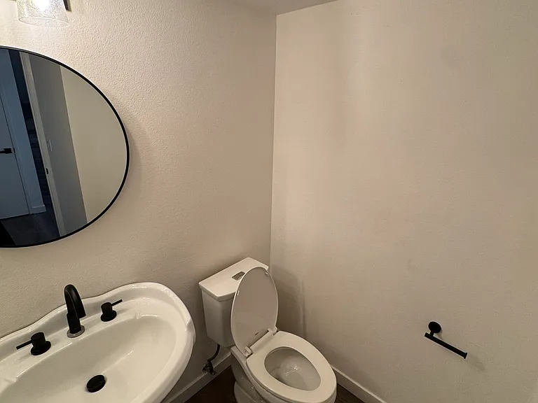8044 Woodland Dr — Photo 5