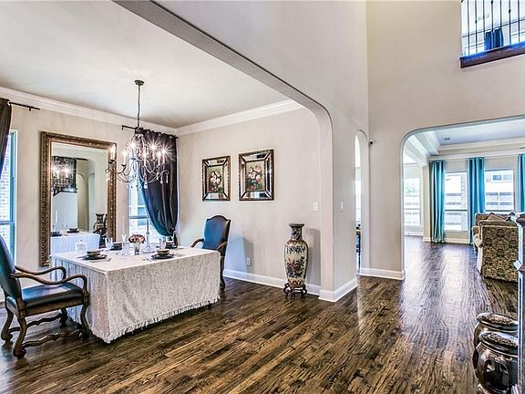 4th image of 14642 Maroon Bells Ln