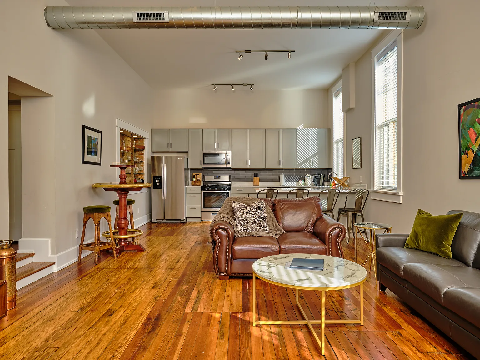 2 bed, 1300 sqft, $3,250 — Photo 2