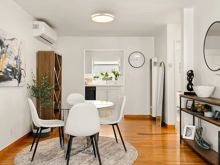 1169 Amherst Ave #1173-1/2 — Photo 4