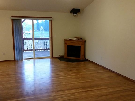 4th image of 31604 75th Avenue Ct S