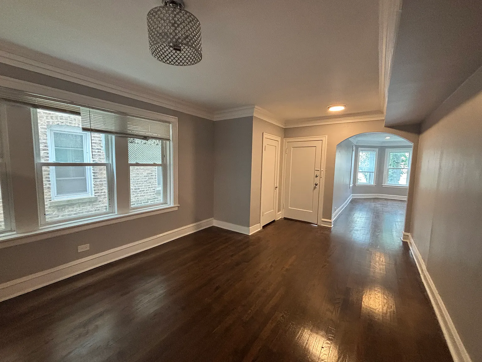 3 bed, 1350 sqft, $2,395 — Photo 4