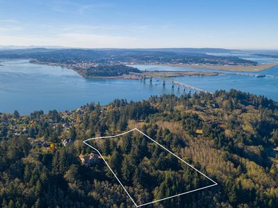 66833 Robin Rd, North Bend, OR, 97459