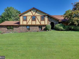 3764 Wheatsheaf Rd, Huntingdon Valley, PA 19006