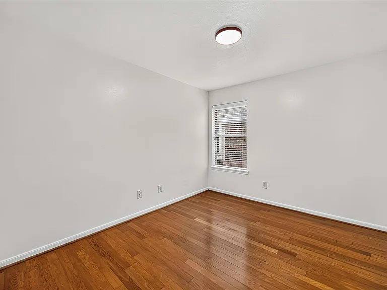 12807 Canyon Echo Dr — Photo 16