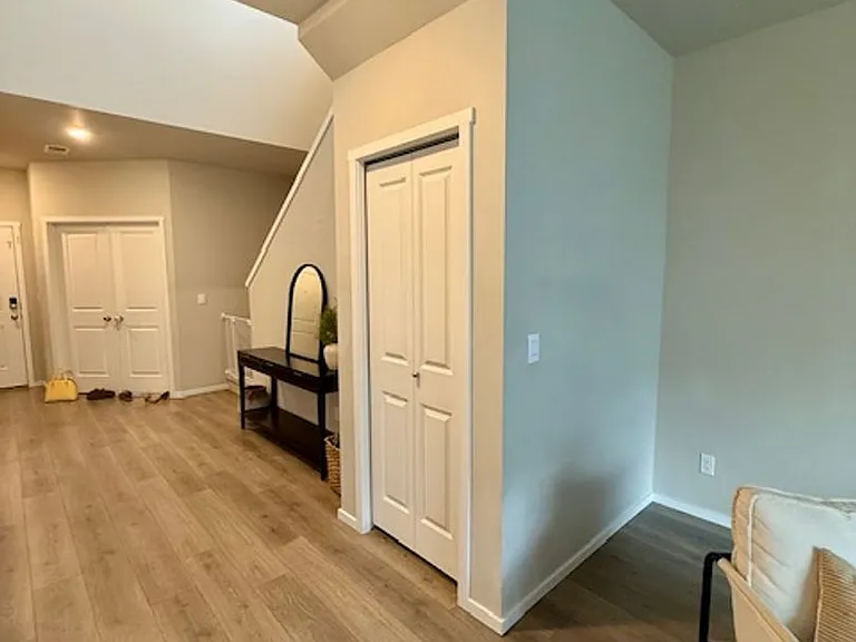 20639 Rolen Ave — Photo 2