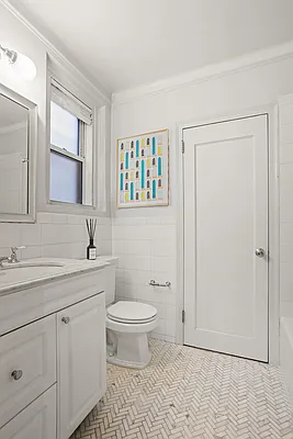 Sold by Compass | media 6