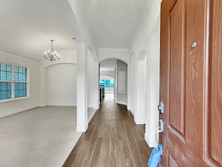 12618 Red Hawk Dr — Photo 6