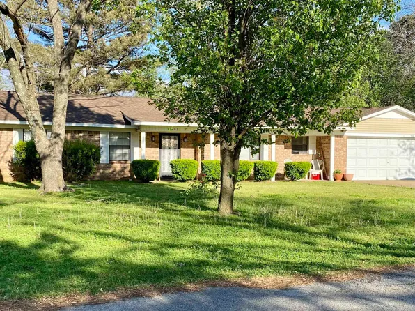 507 N 11th St, Augusta, AR 72006