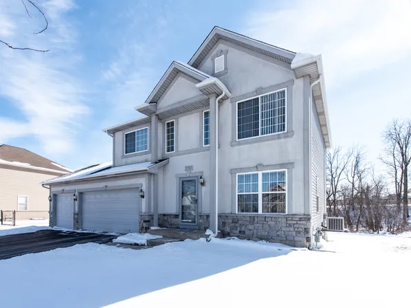 2707 W Hidden Glen Dr, Waukegan, IL 60085