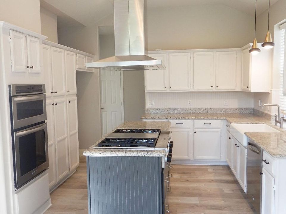 1st image of 20310 Peach Mountain Ln