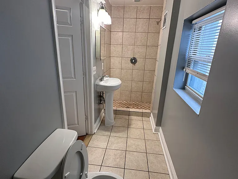 1408 W Pratt St — Photo 7