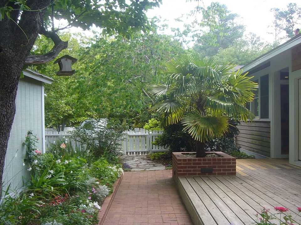 2nd image of 1122 Audubon Blvd