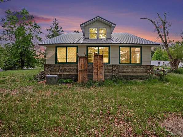 1450 N Abbe Rd, Fairview, MI 48621