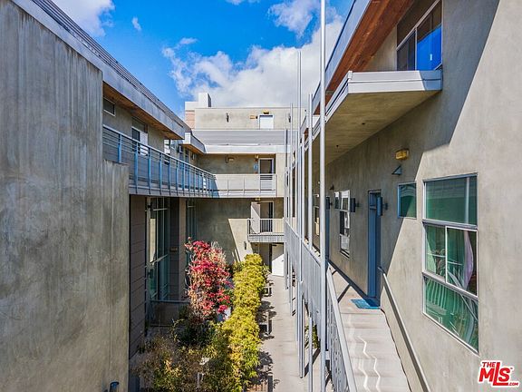 3rd image of 5806 Waring Ave APT 9