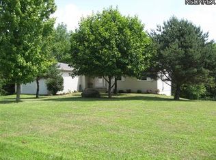 9240 Peck Rd, Mantua, OH 44255