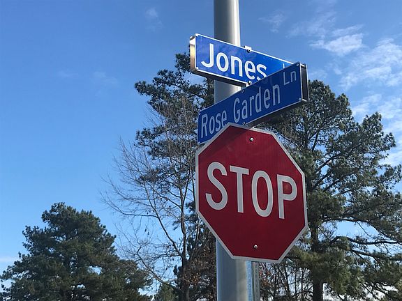 4th image of 5274 Jones Ln