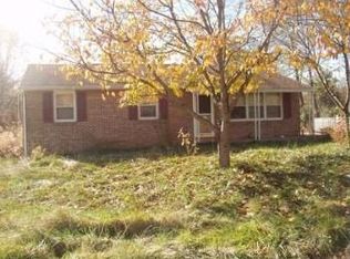 77 Winston Ave, Inwood, WV 25428