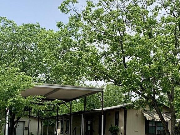 3rd image of 8429 Braewick Dr