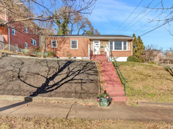 1001 Howbert Ave SW, Roanoke, VA 24015