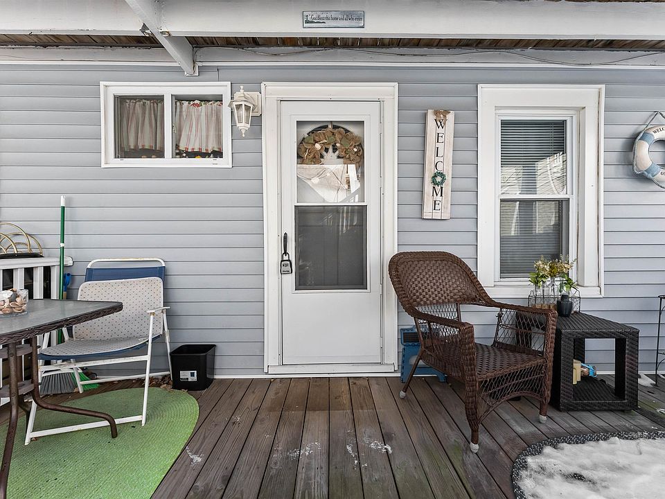 1st image of 116 E Cresse Ave #5