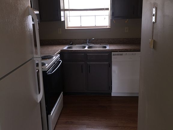4th image of 7128 NW Chapel Woods Ln