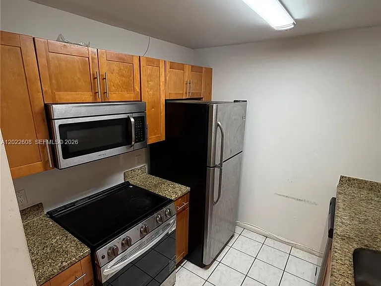200 SW 132nd Way #309L — Photo 2