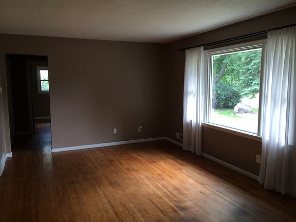 4th image of 10013 Pillsbury Ave S