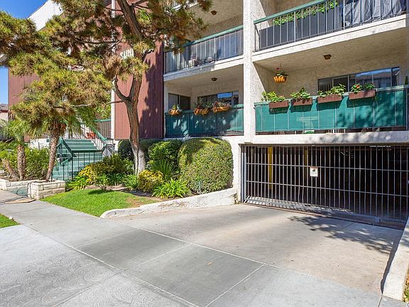 3rd image of 333 Burchett St Unit 111