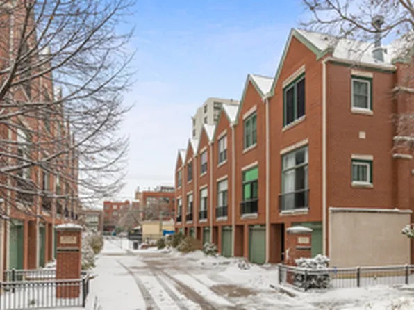 1745 N Hermitage Ave APT E, Chicago, IL 60622