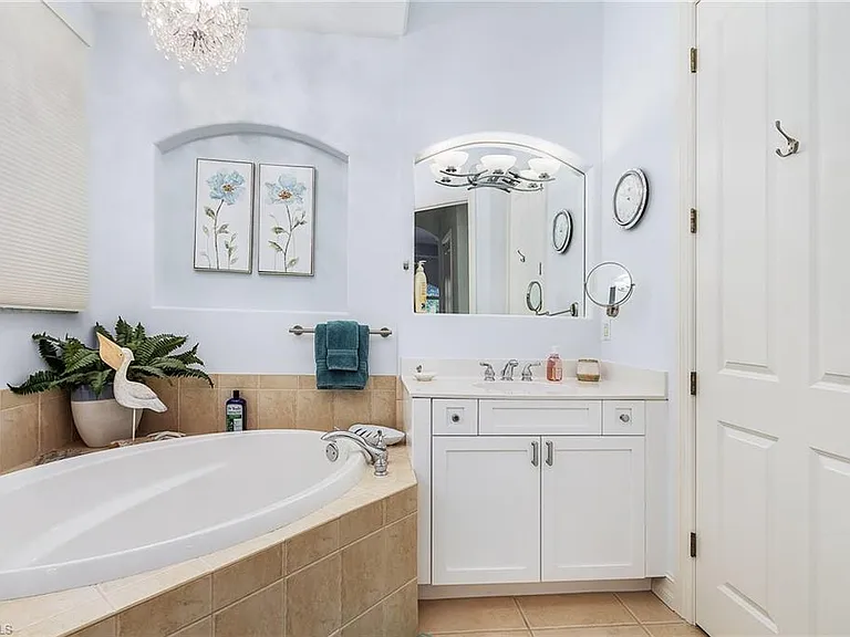 12595 Grandezza Cir — Photo 12