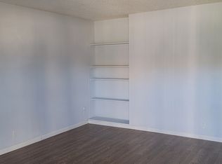 19170 Outer Hwy #3, Apple Valley, CA 92307